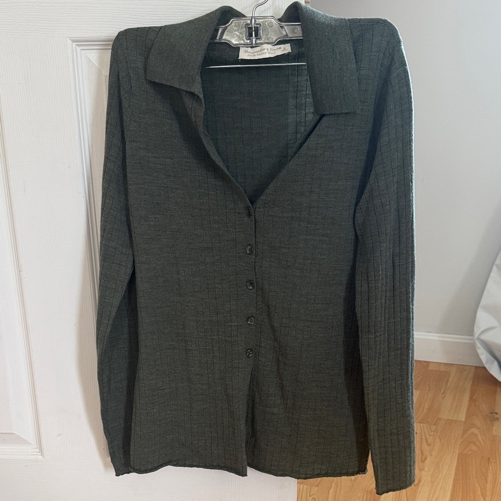 Abercrombie & Fitch Merino Wool Dark Green Button-Up Shirt